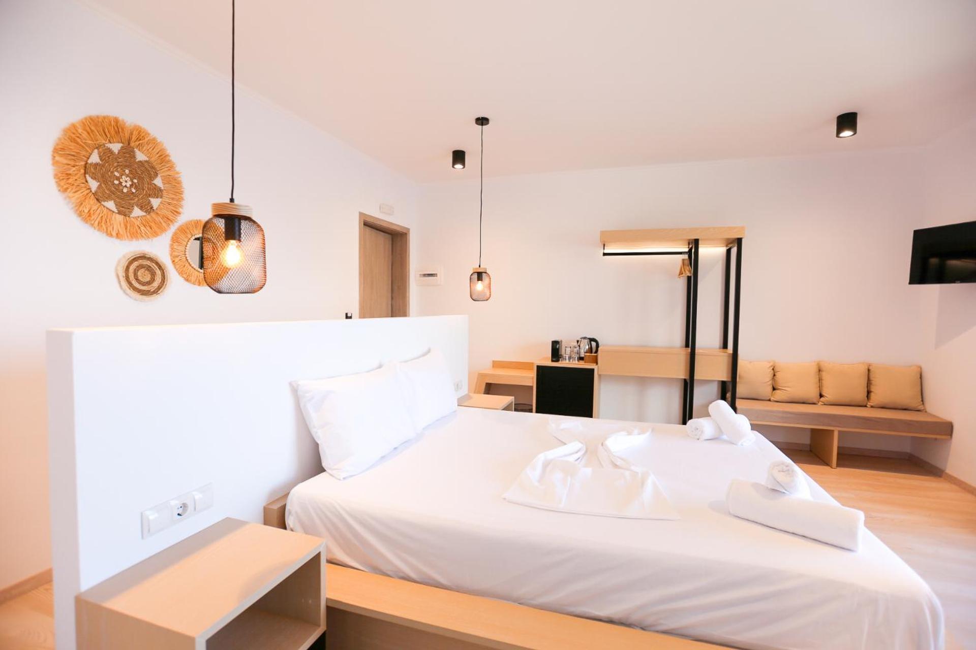 Anassa Suites Himare Exterior photo